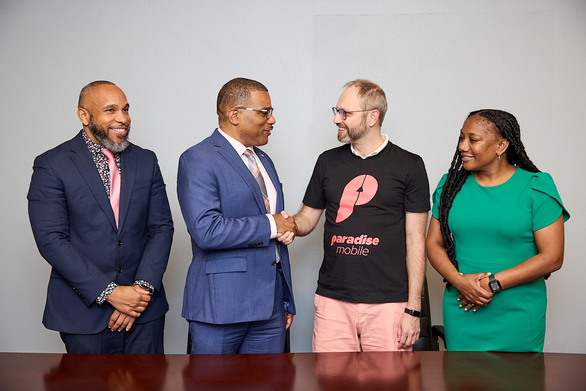 Bermuda Public Schools Welcome Paradise Mobile as Signature Learning Partner 